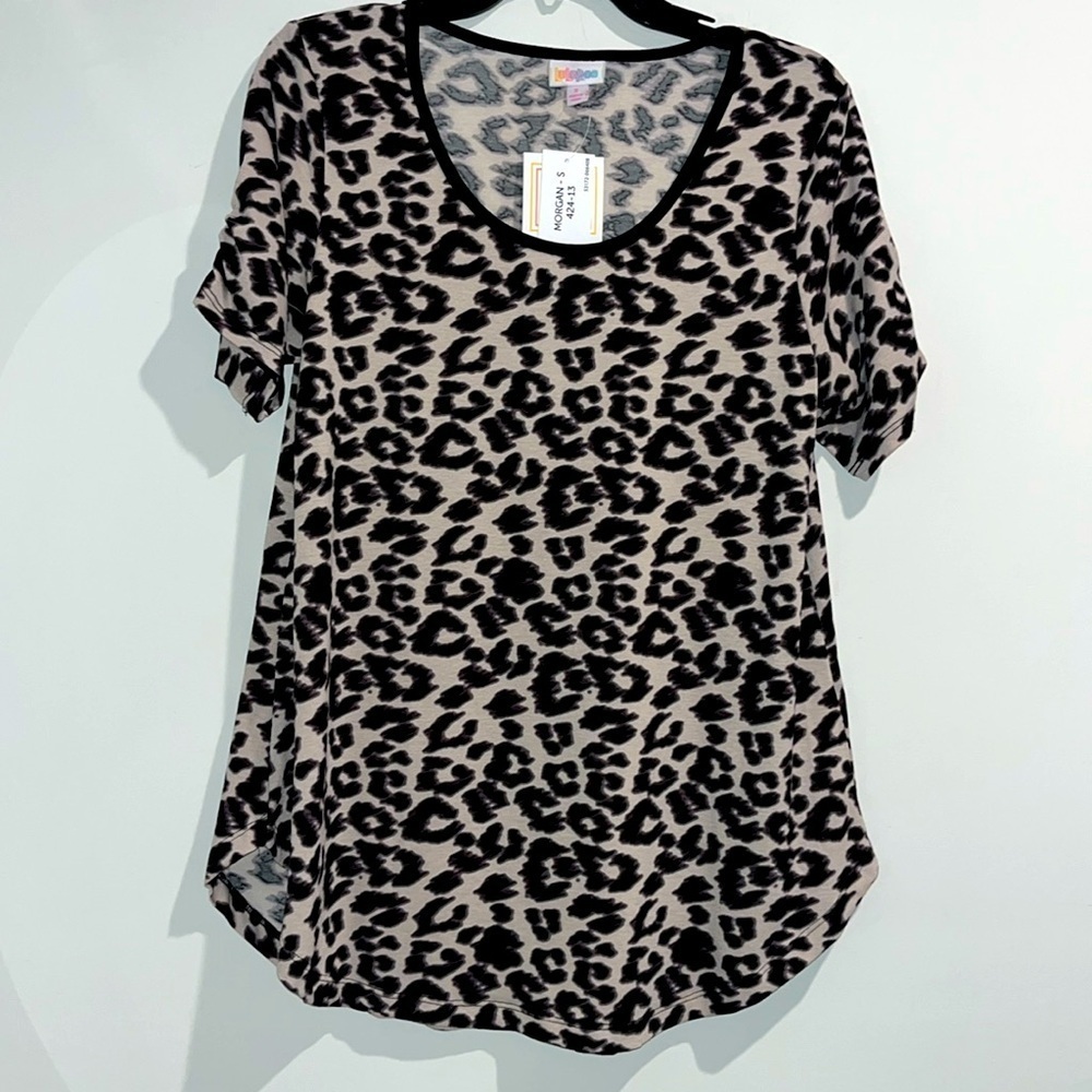 Lularoe gray black animal print top. Size small. NWT.